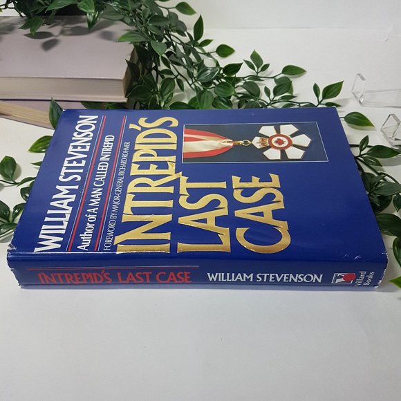 Book Intrepid's Last Case by William Stevenson Historical Thriller Military - Picture 5 of 7